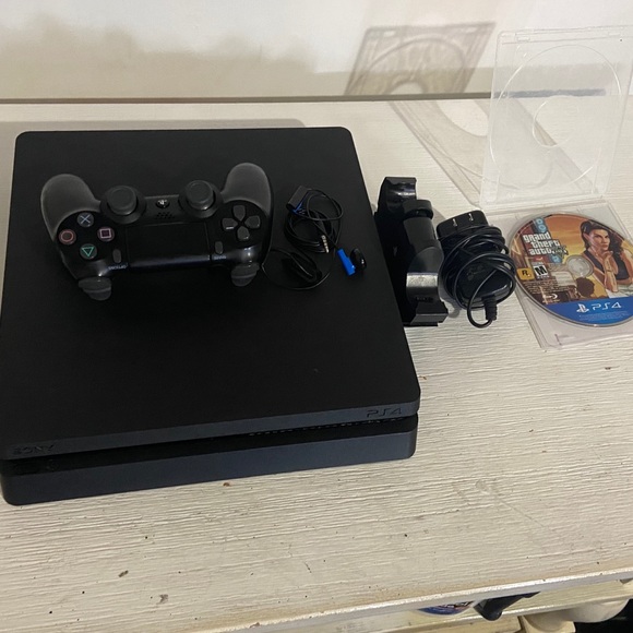 Meet your Posher, Julio - Picture 1 of 1